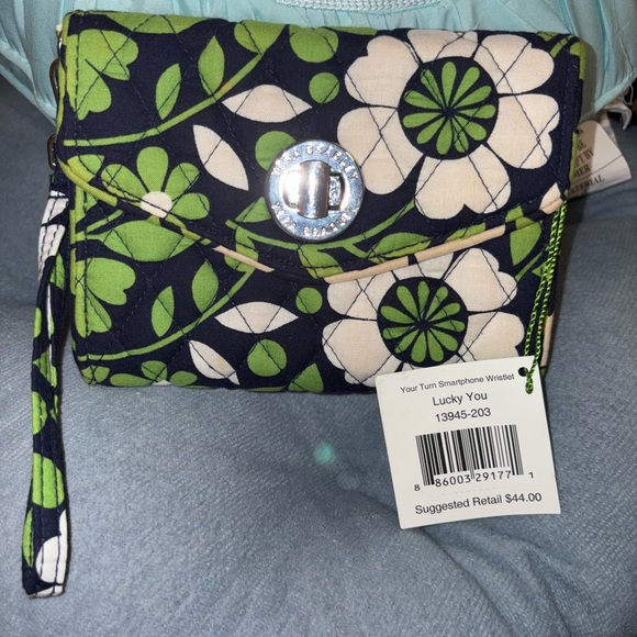 Vera Bradley Handbags - Vera Bradley Green Floral Wristlet